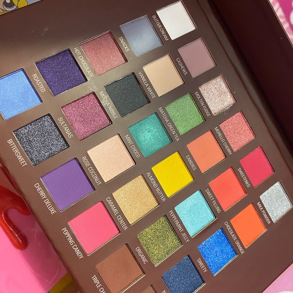 Makeup bundle💋 - Picture 6 of 6